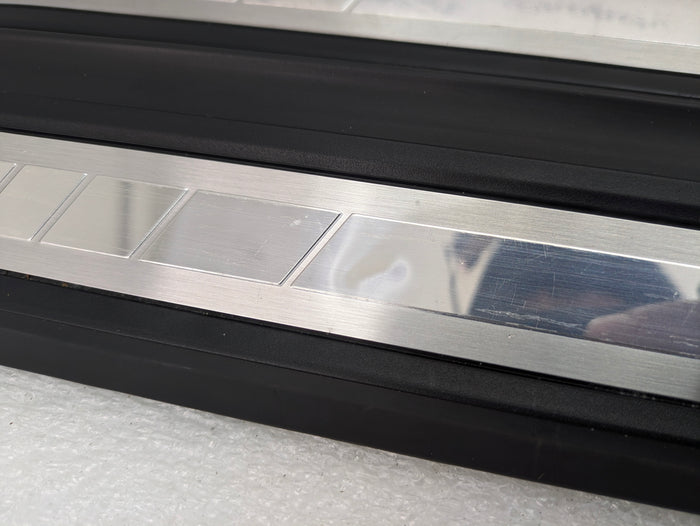 BMW G22 430ix 440ix M Sport Left/Right Driver/Passenger Door Sill Trim Set Pair 8077315 *DAMAGED*
