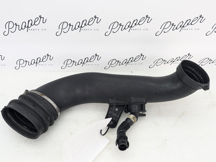 BMW E90 E92 E93 335xi 335i N55 Turbocharger Inlet Pipe/Air Duct 7599286
