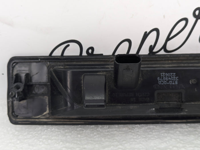 2021 Volvo V60 T6 R-Design Rear Reverse Camera & Hatch Release Handle 32149879 *DAMAGED*