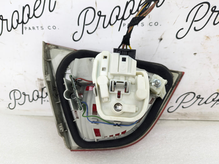 BMW E90 E91  335xi Passenger Rear Inner Tail Light LCI 7289428