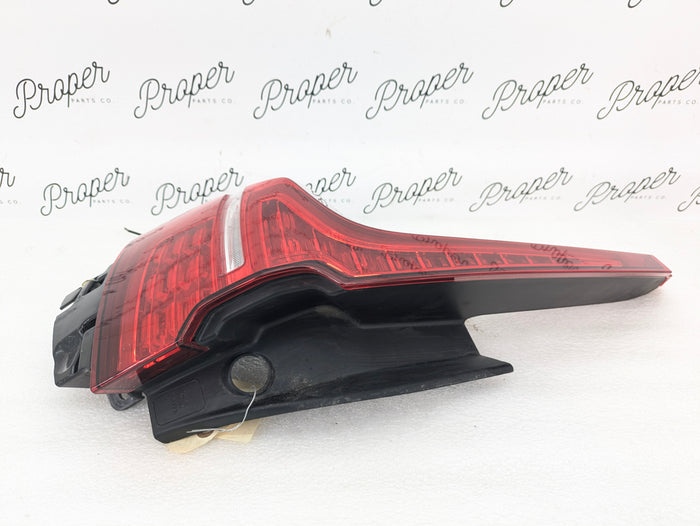 2021 Volvo V60 T6 R-Design Rear Left/Driver Side Outer Tail Light 32291360