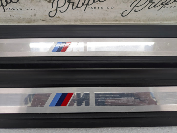 BMW G22 430ix 440ix M Sport Left/Right Driver/Passenger Door Sill Trim Set Pair 8077315 *DAMAGED*