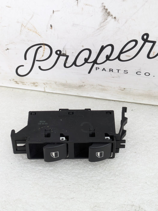 BMW E46 323ci 330ci 328ci 325ci M3 Convertible/Coupe Right/Passenger Side Window Switch 6902178