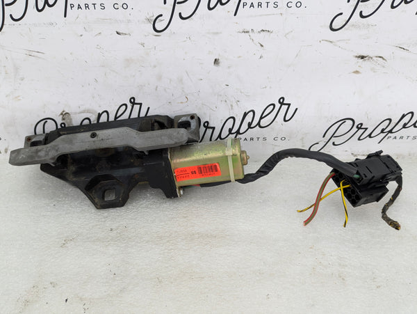 BMW E61 530xi 550i 545i 525xi Wagon Rear Trunk Lid Tailgate Power Lock 7114613