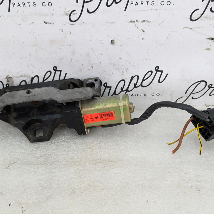 BMW E61 530xi 550i 545i 525xi Wagon Rear Trunk Lid Tailgate Power Lock 7114613