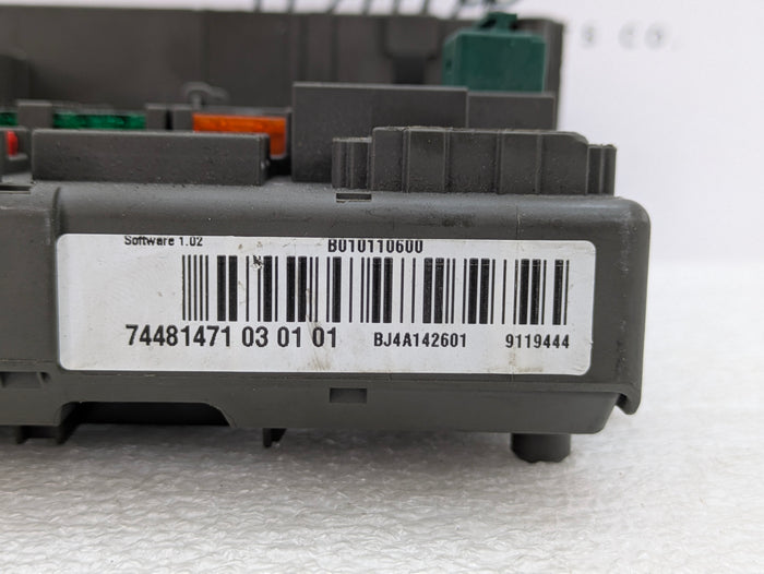 BMW E88 E82 135i 128i Front Power Distribution Fuse Box 9119444