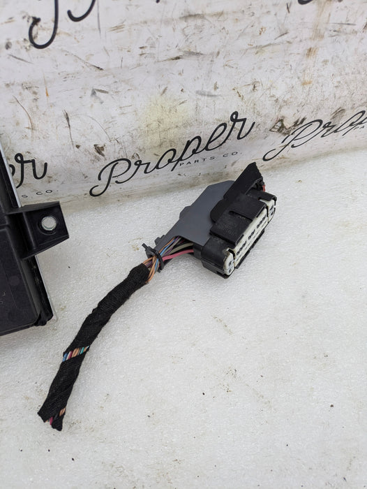 2015 Chevrolet 5th Gen Camaro 2SS Fuel Pump Control Module Unit FPCM 23488119