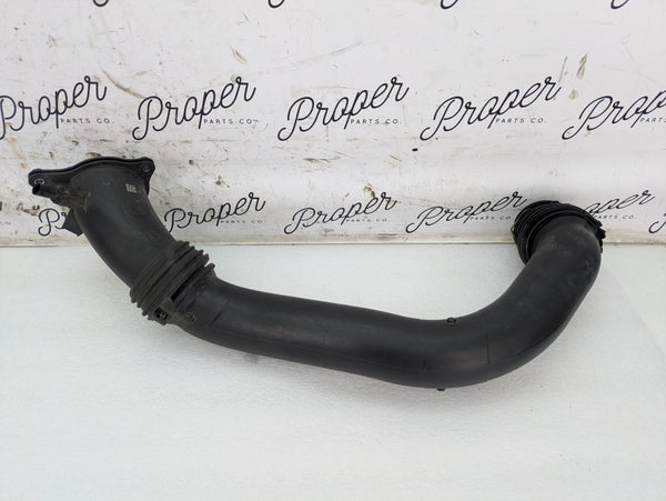 BMW G20 G22 G23 G26 330ix 330ex B46 Intercooler Charge Pipe Air Duct Hose 8601683