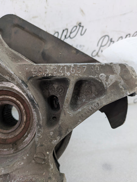Porsche 986 BOXSTER 2.7L REAR RIGHT SPINDLE 996341657