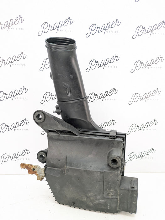 BMW E90 E92 E93 335xi 335i E88 E82 135i N55 Engine Intake Air Box Filter Housing 7599284