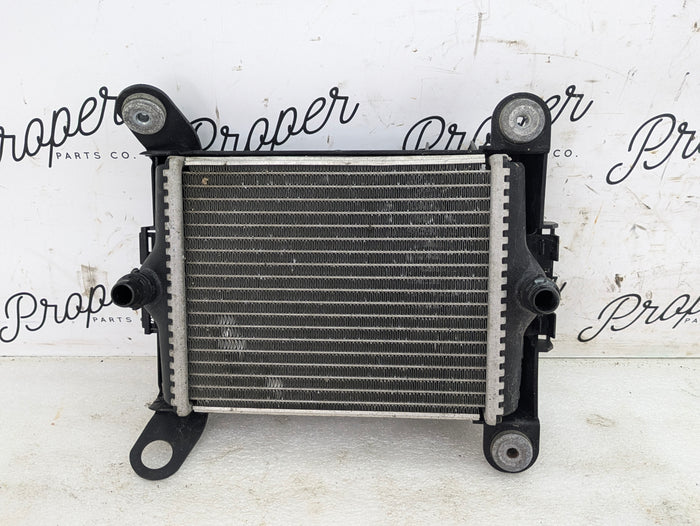 BMW F22 F23 228xi 228i M Sport N20 N26 Auxiliary Engine Oil Cooler & Plastic Shroud/Frame/Bracket 7600697/7600698