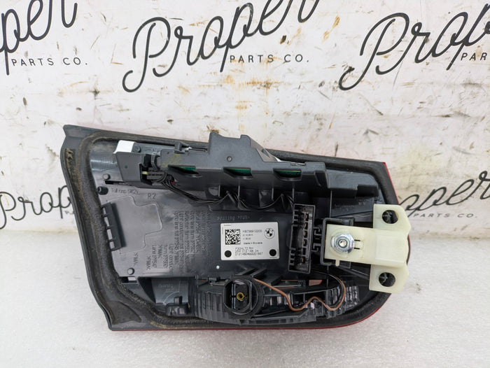 BMW F30 F31 F80 340xi 330i 328i 328d 320i M3 LCI Right/Passenger Side Rear Inner Trunk LED Tail Light 7369122