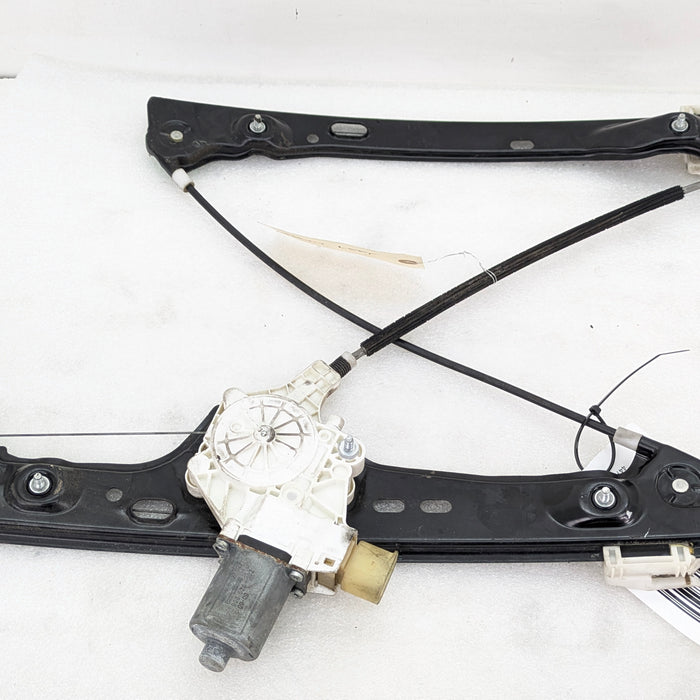 BMW E90 E91 M3 335xi 328xi Sedan Wagon Front Right Passenger Window Motor Regulator 51337140588