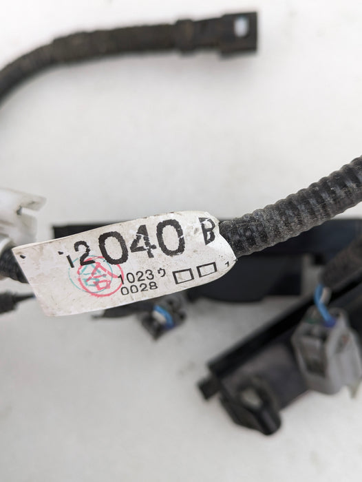 Toyota GZEA14 GR Corolla Rear Bumper License Plate Lights & Wiring Harness 82169-12040 *DAMAGED*