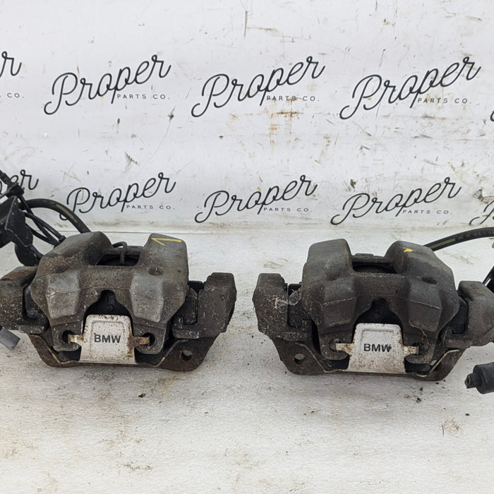 BMW F22 F23 228xi 228i 230i 230xi Front Left/Right Brake Caliper Set 34116857687/34116857688