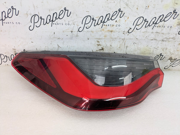 BMW G22 G26 430ix M440ix G82 M4 Pre-LCI Rear Left/Driver Side Outer LED Tail Light Assembly 63217477605
