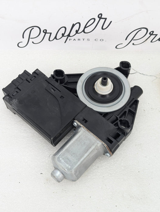 2021 Volvo V60 T6 R-Design Left/Driver Side Rear Door Window Motor/Door Lock Switch Module 32283266