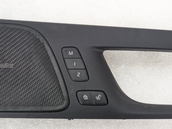 2021 Volvo V60 T6 R-Design Front Right Door Handle Trim & Seat Memory Switch 31490203/31489631