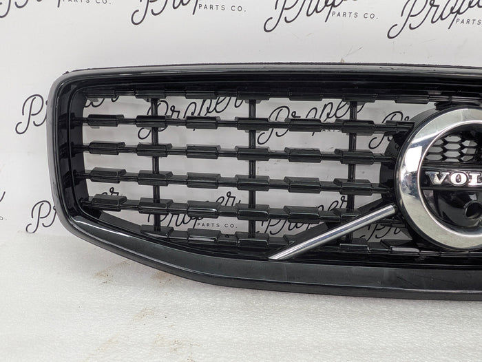 2021 Volvo V60 T6 R-Design Front Bumper Black Upper Grille 32132220