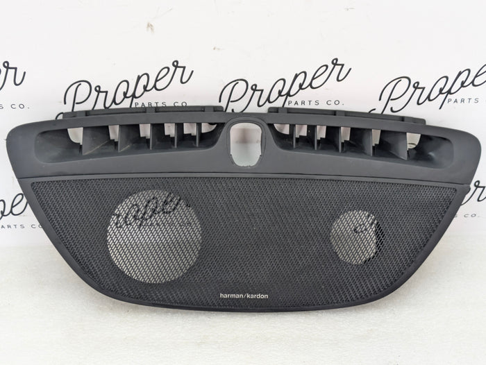 2021 Volvo V60 T6 R-Design Dashboard Speaker Trim Cover Grille 31651961/31467496