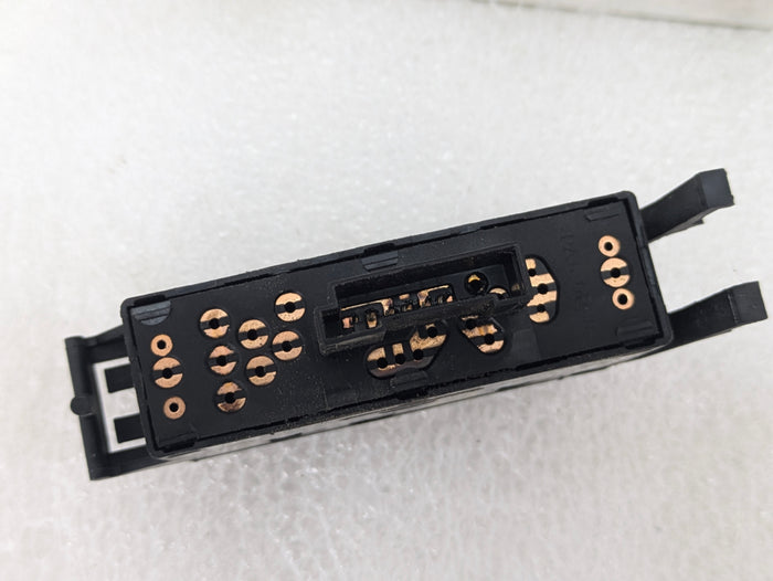 BMW E46 330ci 328ci 325ci 323ci M3 Convertible/Coupe Right/Passenger Side Window Switch 6902178