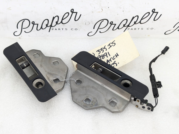 BMW E93 335is 335xi 335i 328xi 328i M3 Convertible Roof Latch Left/Right Base Plates 7261721/7261722