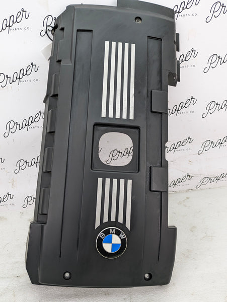 BMW E82 E88 E90 E92 E93 335is 335xi 335i N54 Engine Coil Pack Cylinder Head Cover Trim 11127575036 *Damaged*