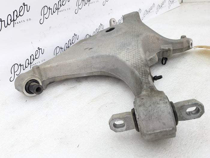 2021 Volvo V60 T6 R-Design Right/Passenger Side Rear Lower Control Arm 32292408
