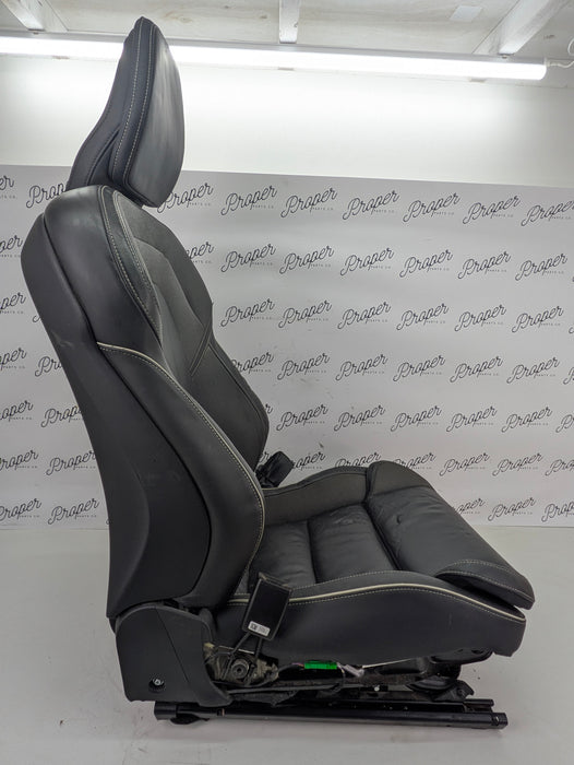 2021 Volvo V60 T6 R-Design Front Left/Driver Side Black Leather Heated Seat *DAMAGED*