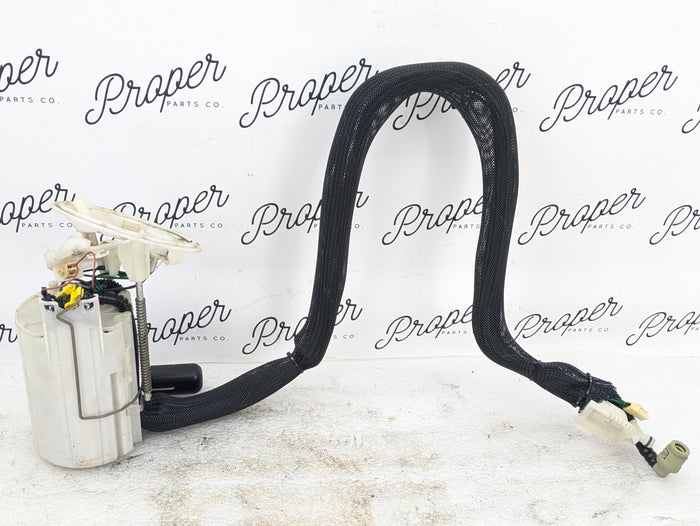 BMW E60 E61 M5/E63 E64 M6 Fuel Pump W/Level Sensor Right 2282690/2282689