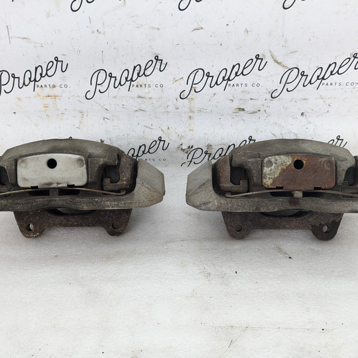 BMW E90 E91 E92 E93 335xi Front Calipers Set Pair