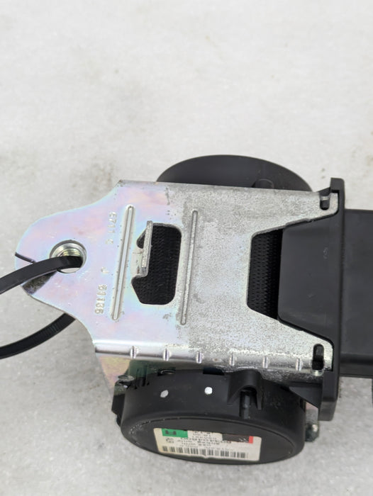 BMW E60 E61 530xi 550i 535xi 525xi Front Right Seat Belt Retractor 7068268