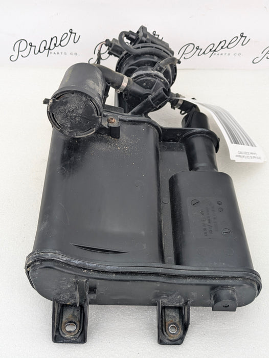 2015-2018 Audi 8U Q3 Fuel Vapour Evap Activated Charcoal Canister 3C0201797D *Damaged*