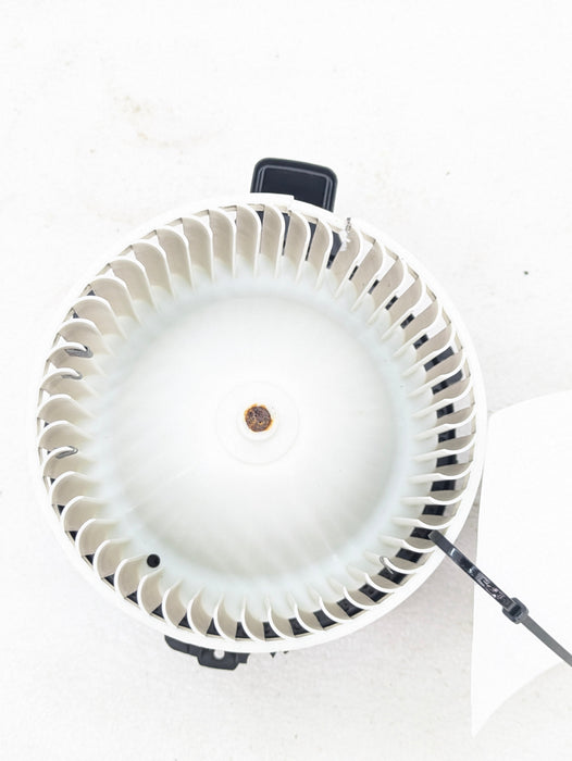 2021 Volvo V60 T6 R-Design HVAC Heater Air Conditioning Blower Motor Fan 130309504
