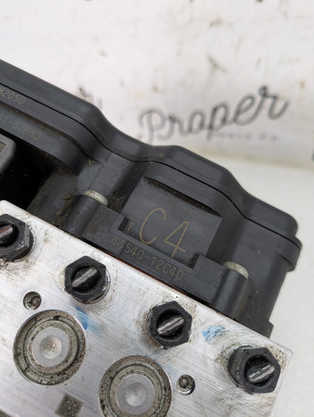 Toyota GZEA14 GR Corolla ABS Anti-Lock Brake Hydraulic Pump Control Module 44540-12C40