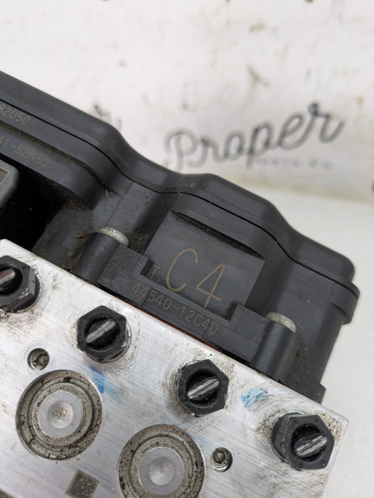 Toyota GZEA14 GR Corolla ABS Anti-Lock Brake Hydraulic Pump Control Module 44540-12C40