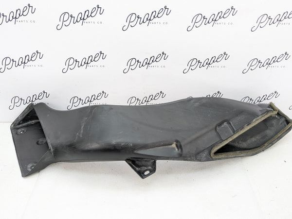 Chevrolet C7 Corvette Stingray Rear Left/Driver Side Automatic Transmission Fluid Cooler Air Duct 84241510/22793183