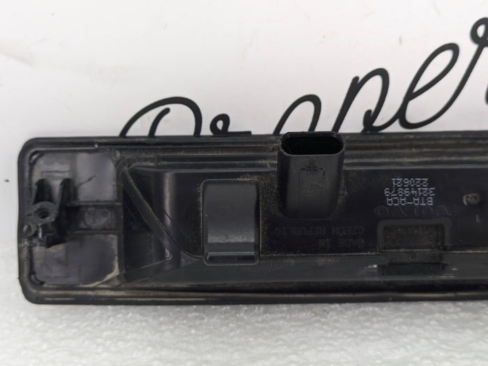 2021 Volvo V60 T6 R-Design Rear Reverse Camera & Hatch Release Handle 32149879 *DAMAGED*