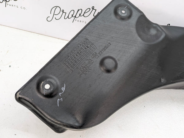 Chevrolet C7 Corvette Stingray Rear Left/Driver Side Automatic Transmission Fluid Cooler Air Duct 84241510/22793183