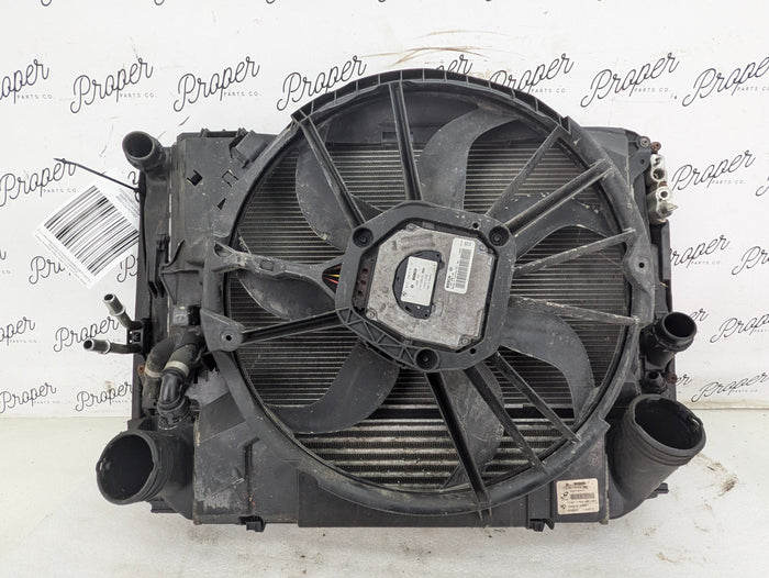 BMW E90 E92 E93 335xi 335i N55 N54 Auto Transmission Engine Cooling Pack Radiator/AC Condenser/Intercooler/600W Fan 17117788903/7545366