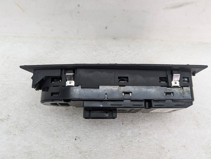 BMW E91 E90 3 Series Left/Driver Side Front Master Window Switch 9132131