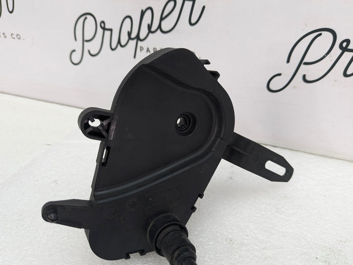 BMW E46 M3 330Ci 325Ci 323Ci Convertible Front Right Passenger Seatbelt Force Limiter & Retractor 7895188/52109113982