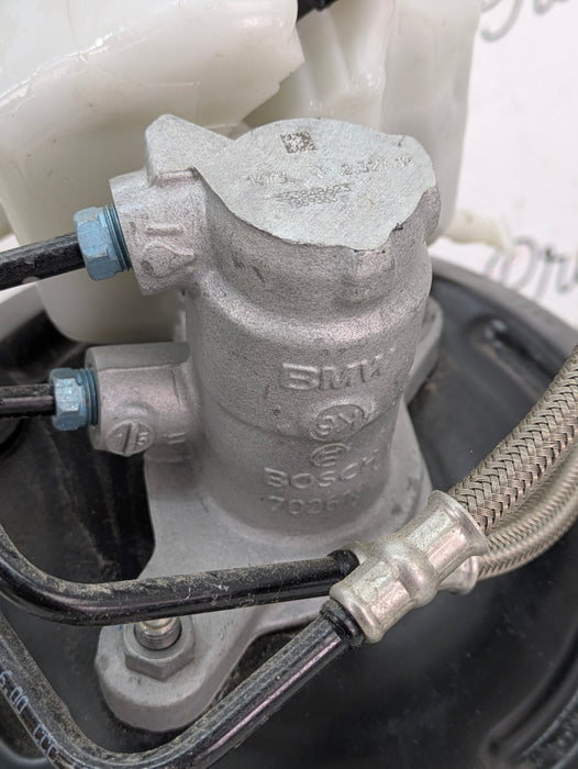 BMW F36 440xi Brake Booster & Master Cylinder Assembly 6872133