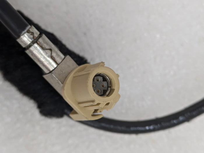 BMW E92 E93 E90 E91 335xi M3 330xi 328xi 325xi 323i USB Plug & Wiring Harness 9237656