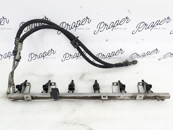 BMW E46 328ci 323ci M52 Fuel Rail Injector Tube & Fuel Injectors 1433024/1427240