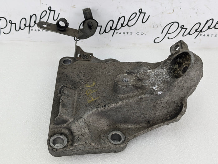 BMW E90 E91 E92 E93 335xi 330xi 328xi 325xi AWD N52 N54 N55 Engine Left Engine Mount Support Bracket 6770049