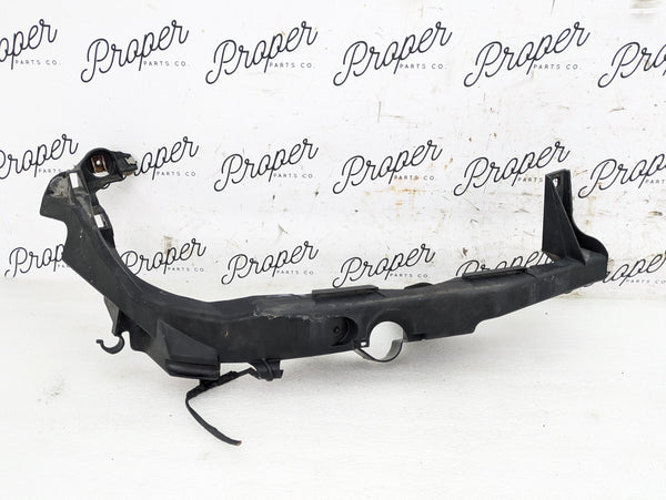 BMW E90 E91 325xi 335xi 330xi 328xi 323i Pre-LCI Right/Passenger Side Headlight Mounting Bracket 7116708