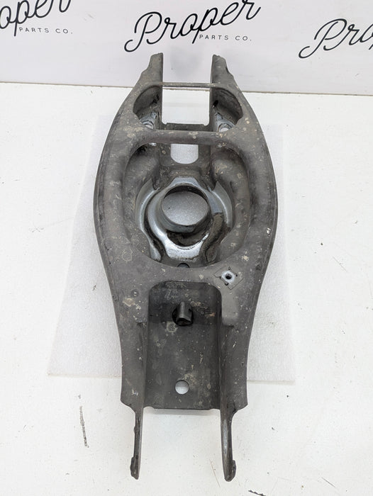 BMW E88 E82 135i 128i Rear Left/Right Lower Control Arm Spring Perch 33326772899