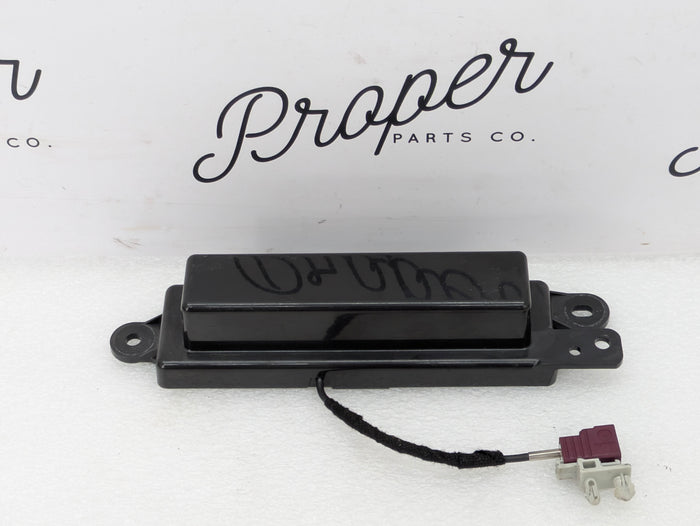 Chevrolet C7 Corvette Stingray Mobile Phone Telematics Antenna Module 22964579 *NOTE*