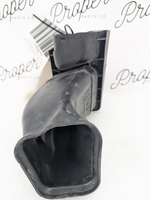 2021 Volvo V60 T6 R-Design Air Inlet Duct 31474810/31370229
